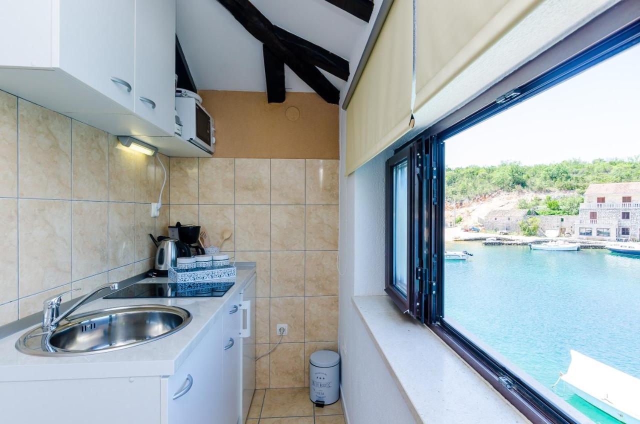 Apartments Melany Slano Exterior photo